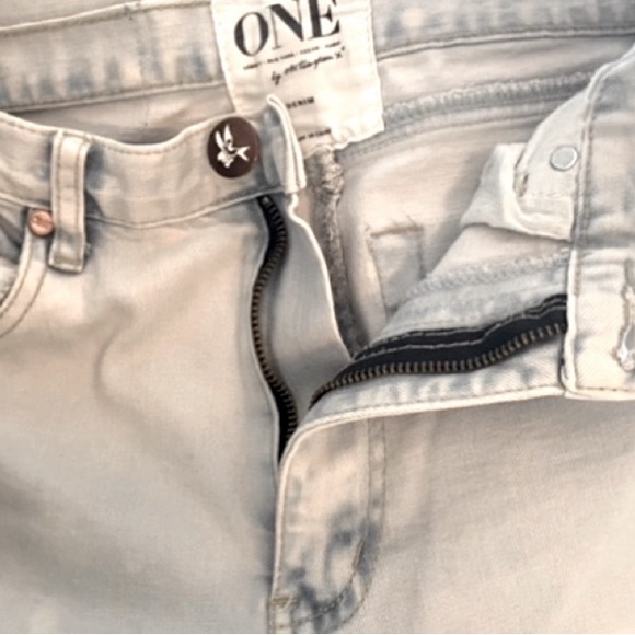❌SOLD❌- ONE TEASPOON Runaways Ultra Light Wash Skinny Leg Jeans - Size 24. - Picture 5 of 14